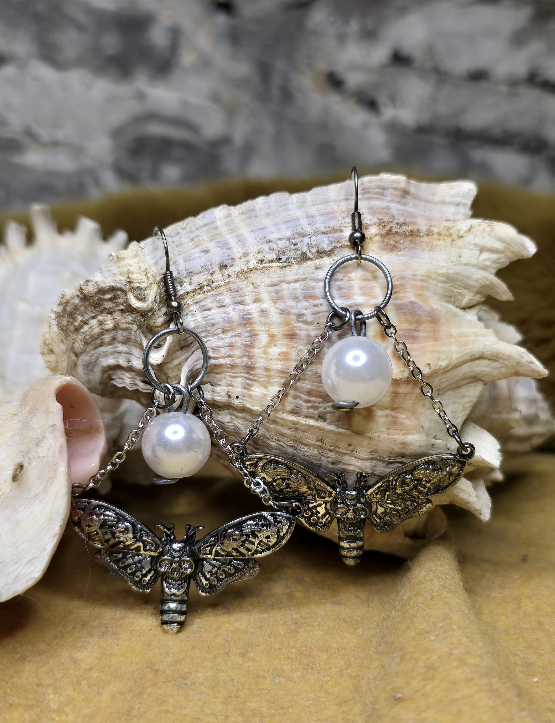 Pearly Death Earrings