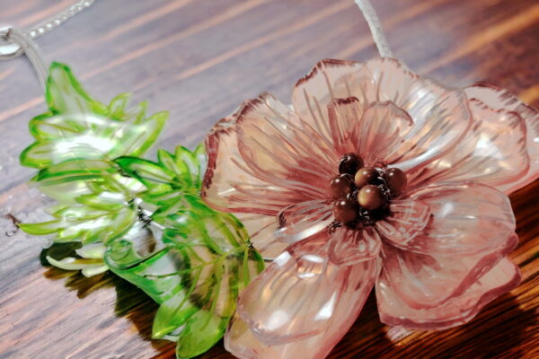 Crystal Poppy | Necklace - Image 3